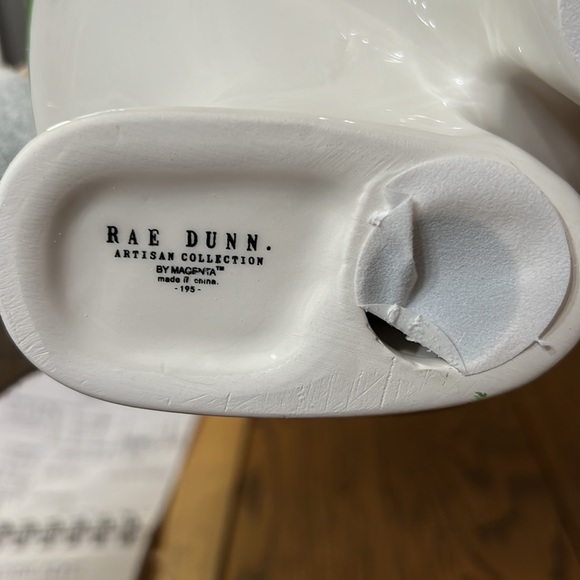 Rae Dunn KISS ME Leprechaun Standing Gnome - Picture 4 of 7